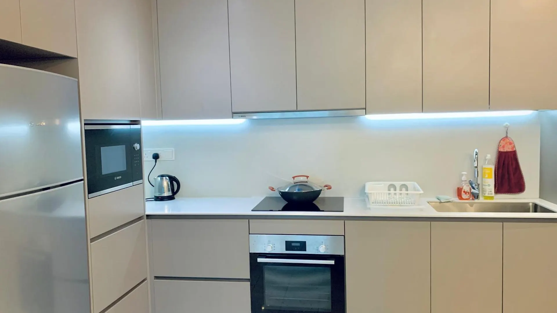 Eaton Residences Klcc By Bhs Kuala Lumpur Malezja
