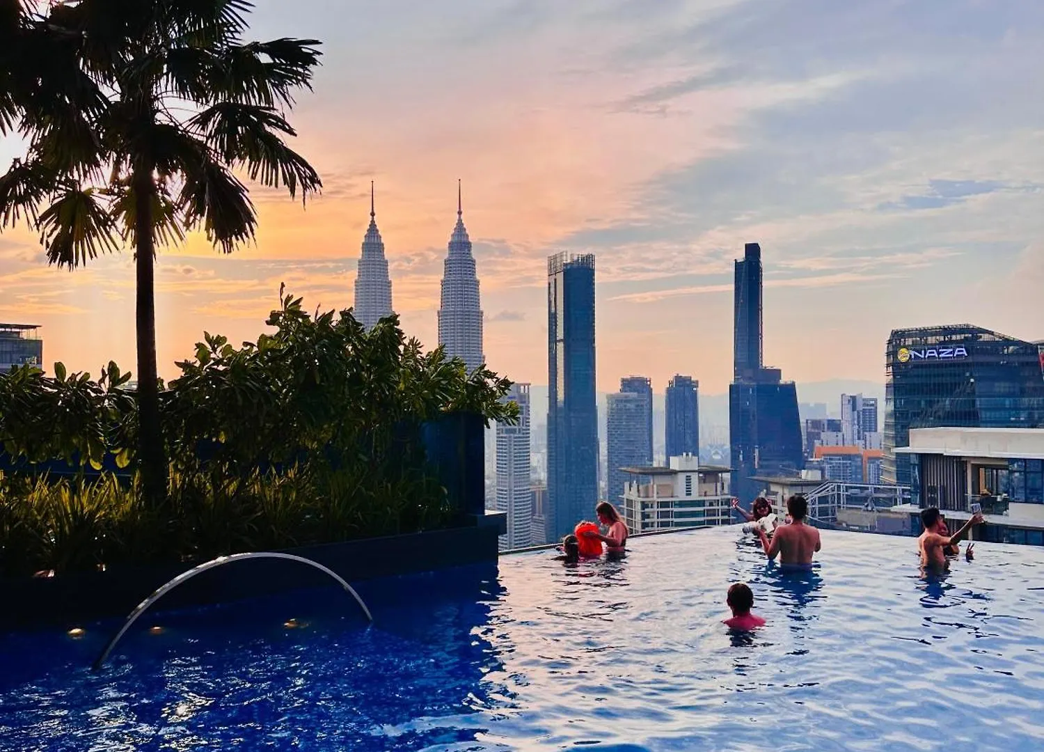 Apartament Eaton Residences Klcc By Bhs Kuala Lumpur